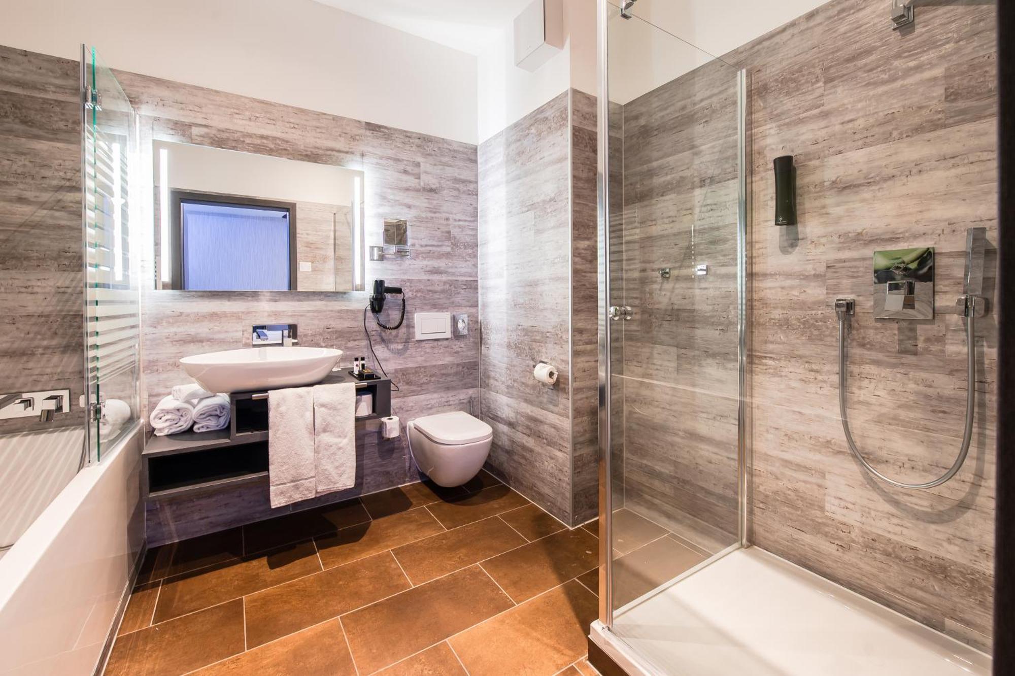 Premium By Gs Hotel Munchen Bagian luar foto
