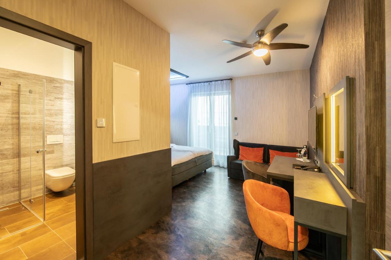 Premium By Gs Hotel Munchen Bagian luar foto