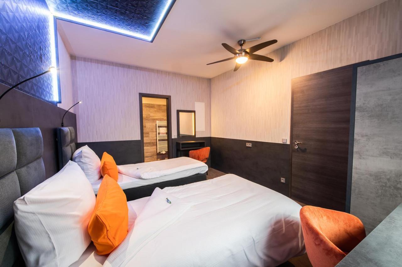 Premium By Gs Hotel Munchen Bagian luar foto